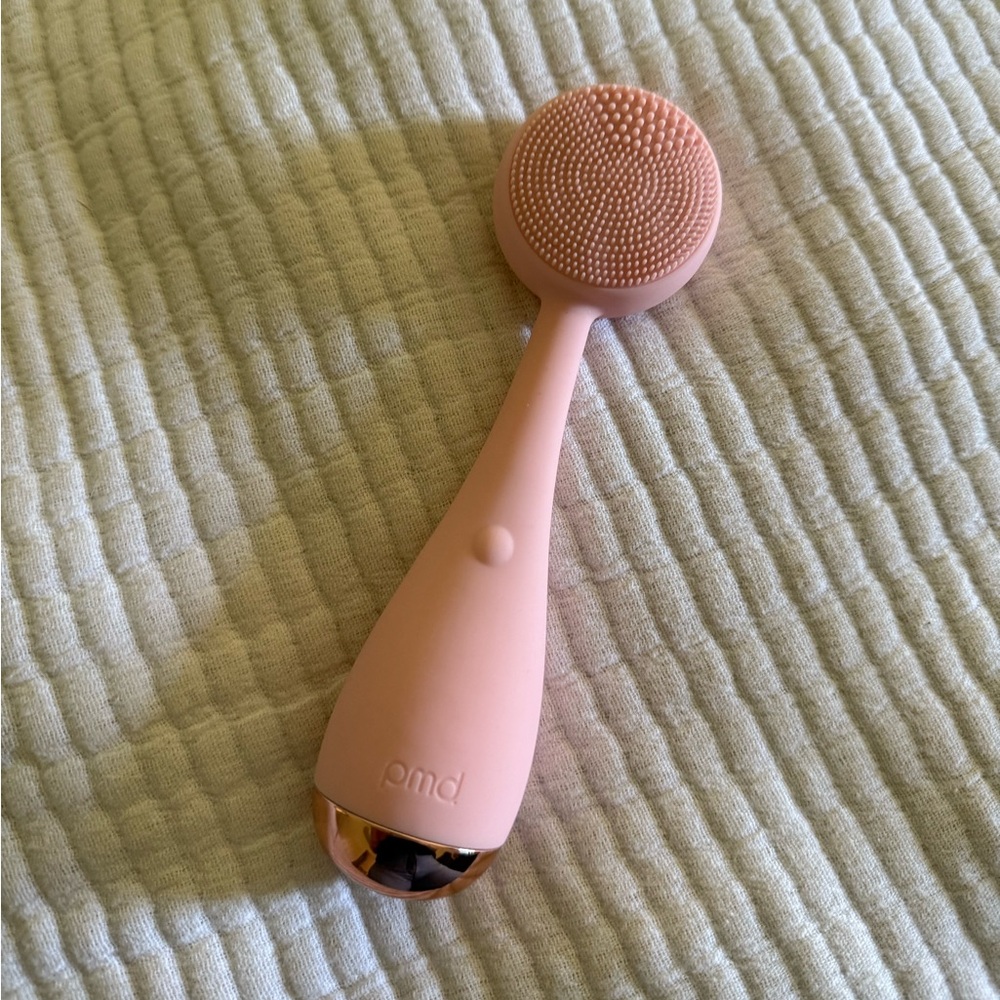 PMD Blush Pink Cleansing Device